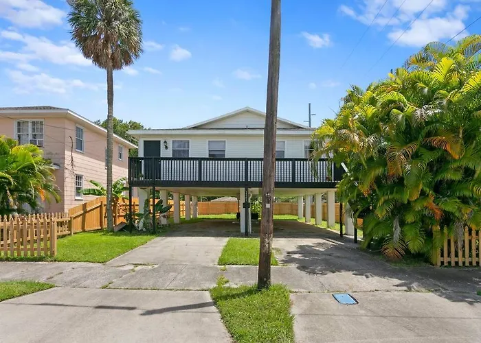 Zebra House - Close 2 All Tampabay Has To Offer