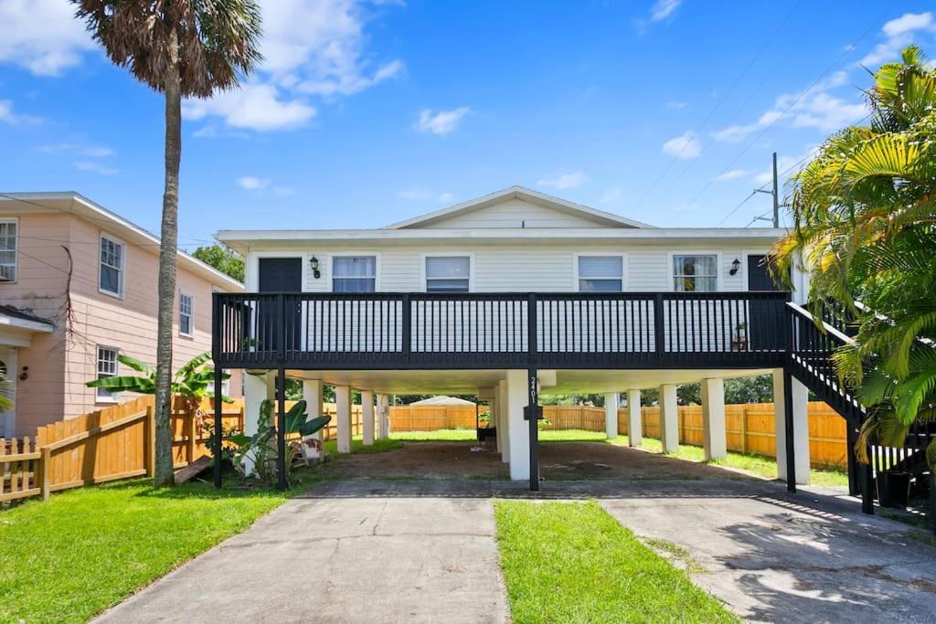 Hébergement de vacances Zebra House - Close 2 Tampabay Has To Offer Tampa